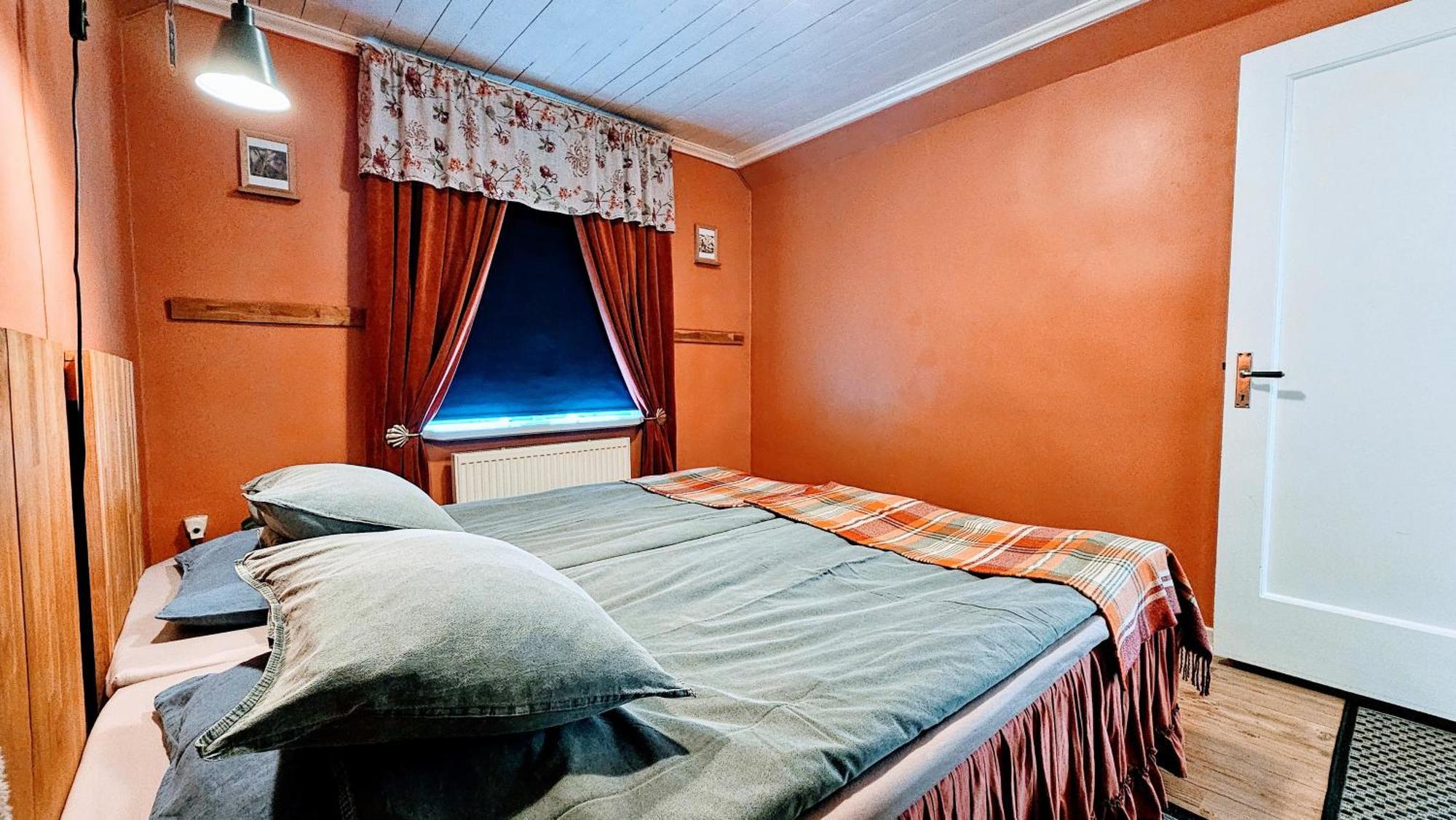 Ullaredsgarden B&B Express Екстер'єр фото
